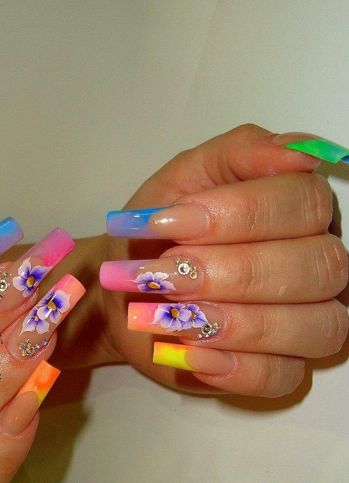 Фото маникюра с цветными ногтями
